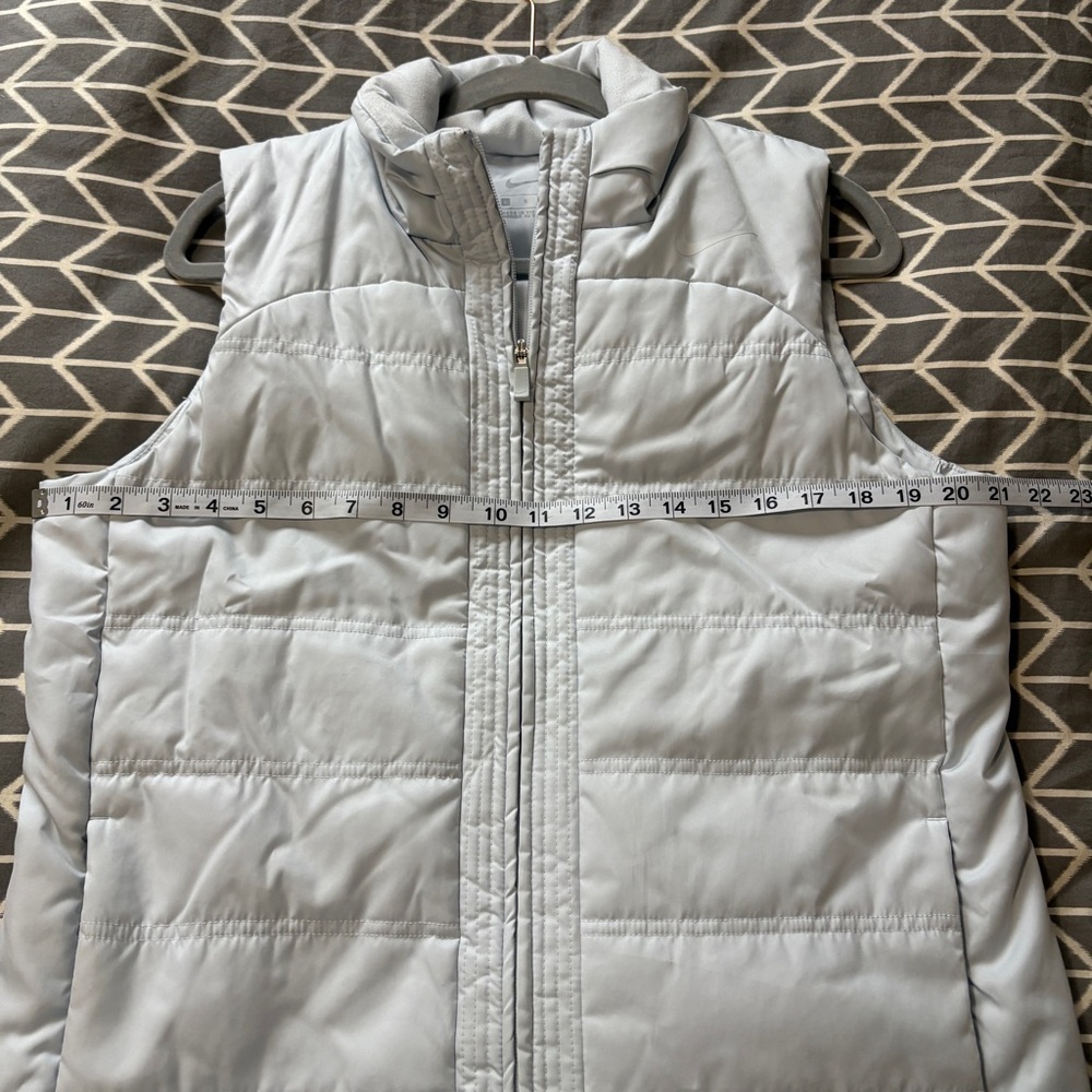 Nike Women's Gray Blue Platinum Puffer Vest Large - Picture 10 of 11